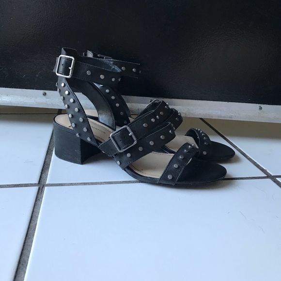 SOLD ✅ - Picture 3 of 6